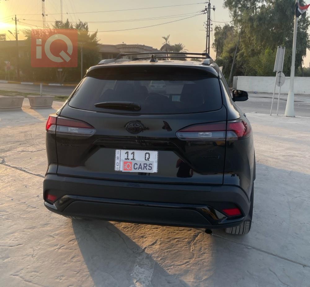 تۆیۆتا کۆرۆلا کرۆس